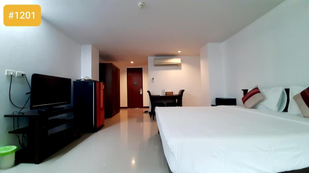 City Plaza Nana Hotel Bangkok Exteriör bild