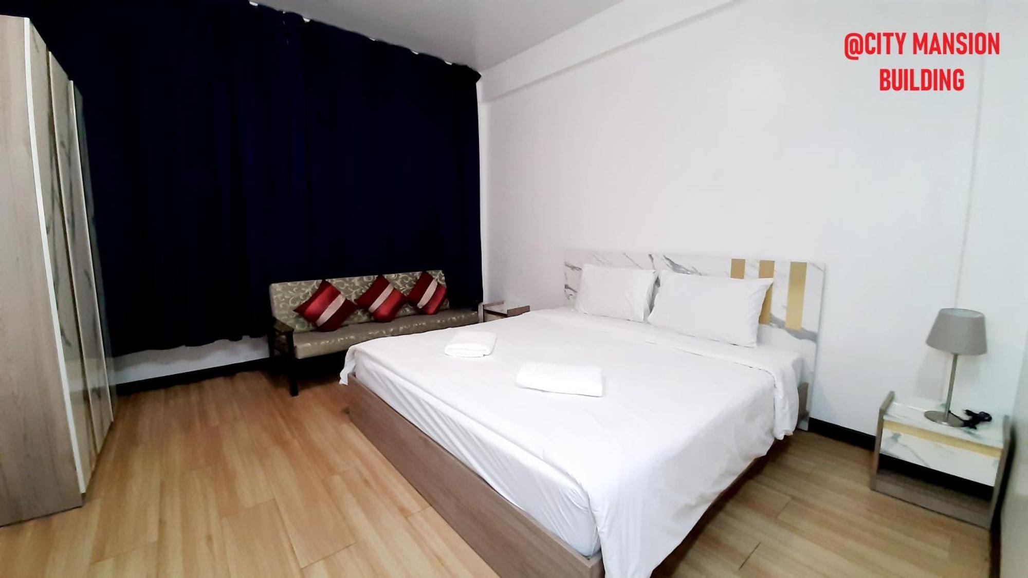 City Plaza Nana Hotel Bangkok Exteriör bild